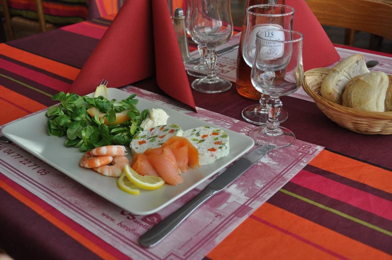 Domaine De La Barolliere Hotel Saint-Paul-en-Jarez Kültér fotó